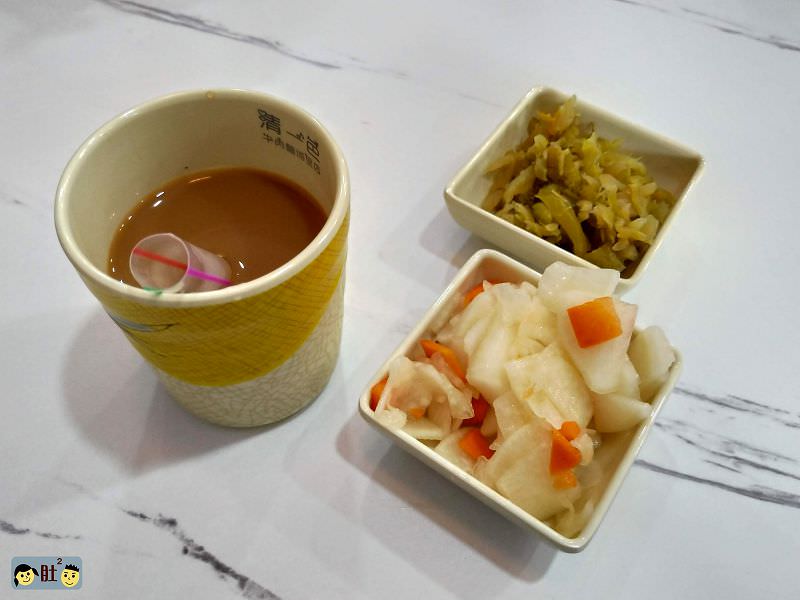 埔里美食》清一色牛肉麵.可加湯續麵,還有珍奶&檸檬紅茶喝到飽.