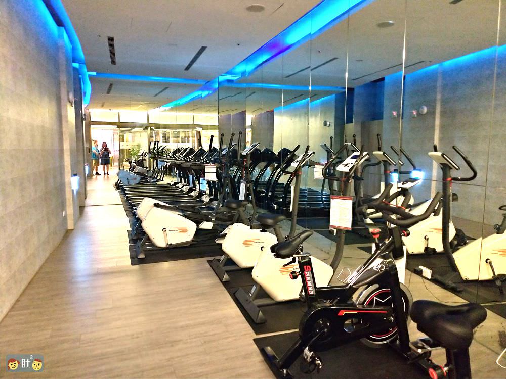 新竹住宿》AJ HOTEL安捷國際酒店.六家火車站與新竹高鐵旁潛艇風飯店.逛街,美食樣樣都有