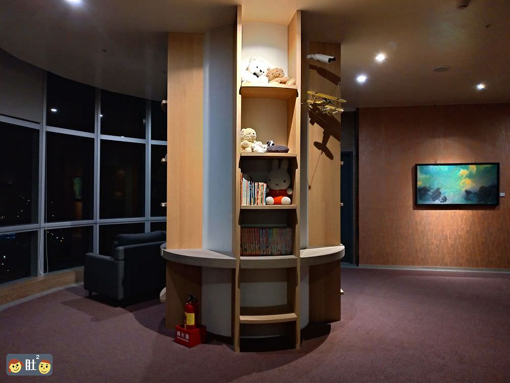 新竹住宿》AJ HOTEL安捷國際酒店.六家火車站與新竹高鐵旁潛艇風飯店.逛街,美食樣樣都有