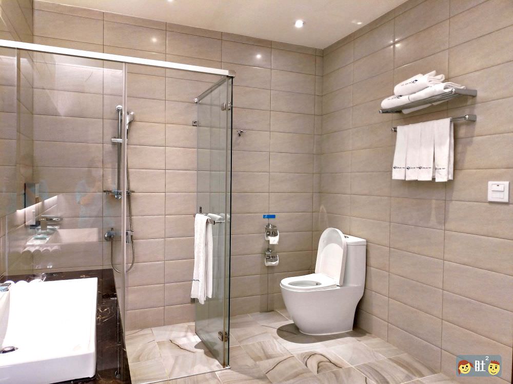 台中住宿》頭等艙飯店.靠近綠園道,台中自然科學博物館.