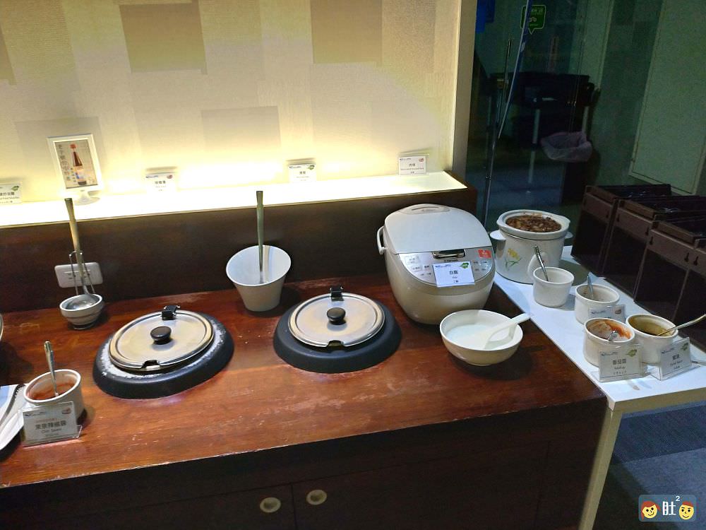 台中住宿》頭等艙飯店.靠近綠園道,台中自然科學博物館.