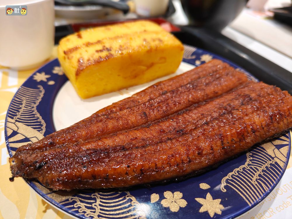 林口美食推薦》鰻鰻EXPRESS.林口Outlet二館美食街,大口爽爽吃鰻魚！